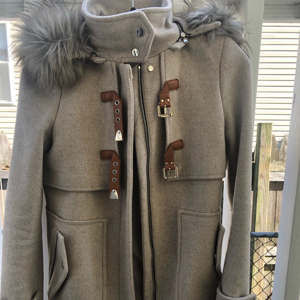 Zara Women's Beige Coat with Faux Fur Hood removable Size Xs